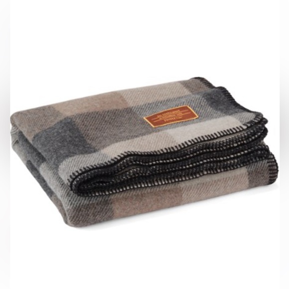 Pendleton Soundlands Blanket - Picture 2 of 2